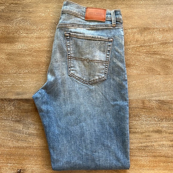 Lucky Brand 329 Classic Straight Jeans - Picture 5 of 9